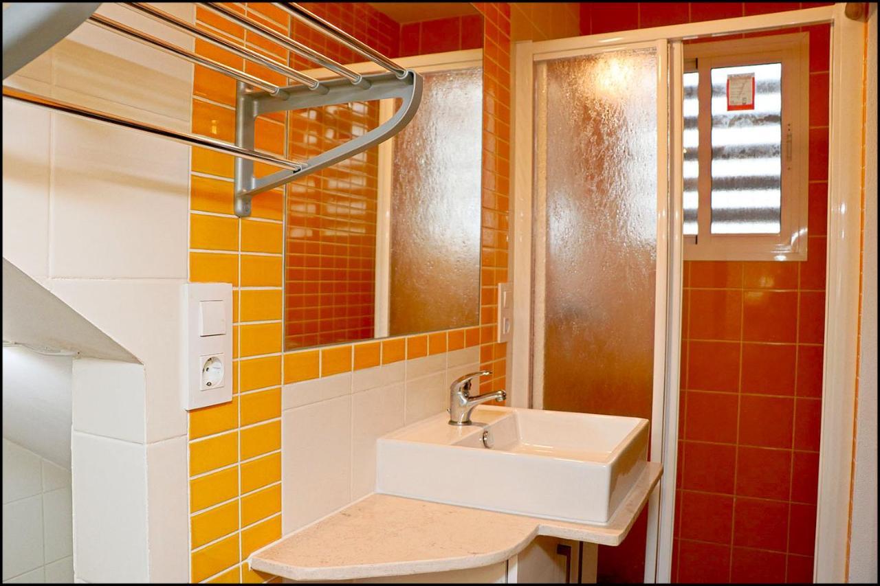 Apartamento Baluarte III コニル・デ・ラ・フロンテラ エクステリア 写真